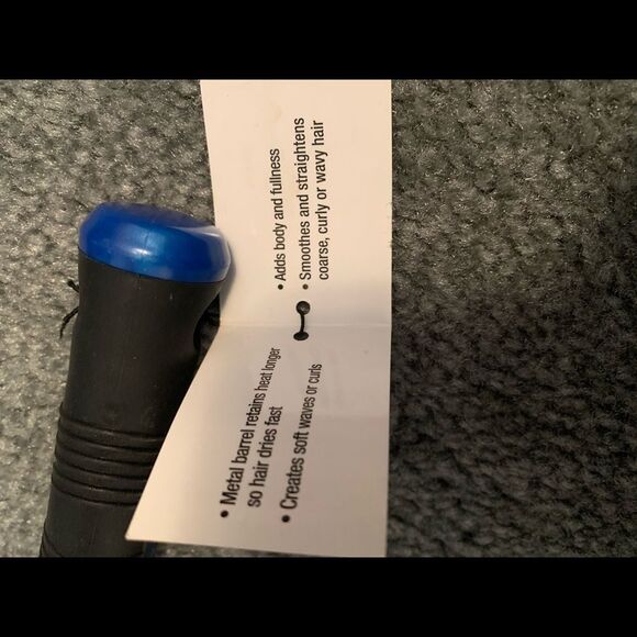 NWT con air round hair brush. Blue and black - Picture 3 of 3